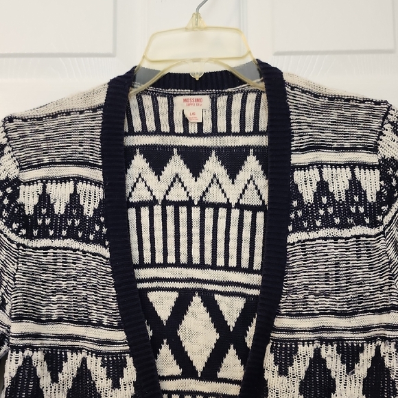 Mossimo Supply Co. Black and White Patterned Cardigan - Picture 2 of 10